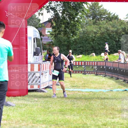 21.06.2026 - 29. Vierlanden-Triathlon Andreas Tolksdorf http://msf.ph/oto/9920855 21.06.2026 13:21:19 Ziel 176, 807 meine-sportfotos.de