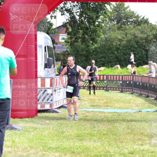 21.06.2026 - 29. Vierlanden-Triathlon Andreas Tolksdorf http://msf.ph/oto/9920859 21.06.2026 13:21:20 Ziel 176, 807 meine-sportfotos.de