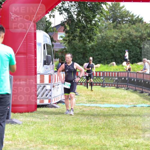 21.06.2026 - 29. Vierlanden-Triathlon Andreas Tolksdorf http://msf.ph/oto/9920860 21.06.2026 13:21:20 Ziel 176, 807 meine-sportfotos.de
