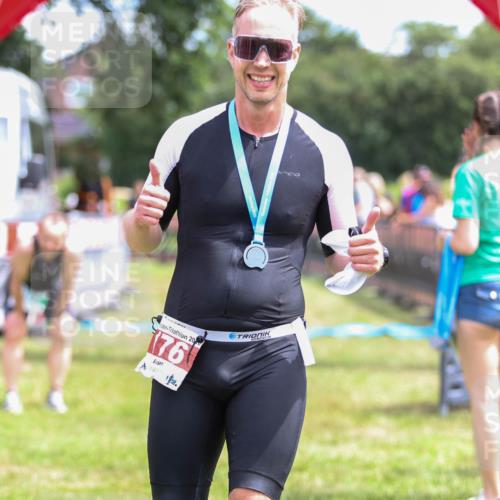 21.06.2026 - 29. Vierlanden-Triathlon Andreas Tolksdorf http://msf.ph/oto/9920883 21.06.2026 13:21:33 Ziel  meine-sportfotos.de
