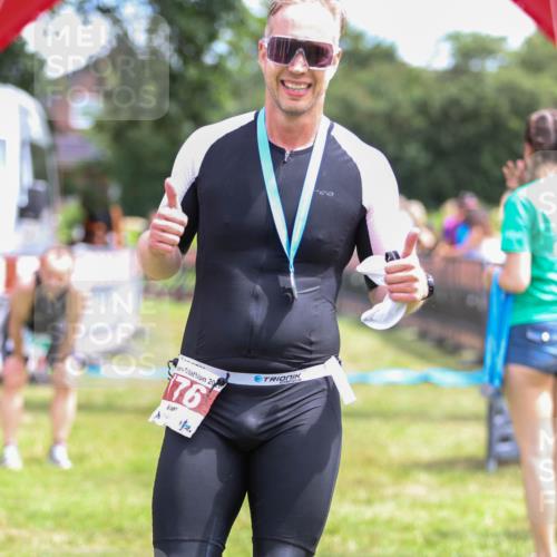 21.06.2026 - 29. Vierlanden-Triathlon Andreas Tolksdorf http://msf.ph/oto/9920884 21.06.2026 13:21:33 Ziel  meine-sportfotos.de