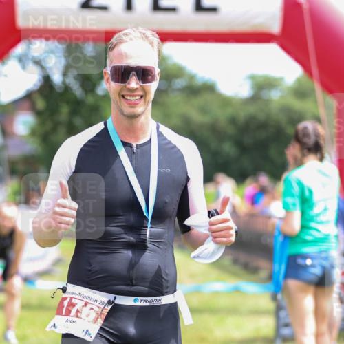 21.06.2026 - 29. Vierlanden-Triathlon Andreas Tolksdorf http://msf.ph/oto/9920885 21.06.2026 13:21:34 Ziel  meine-sportfotos.de