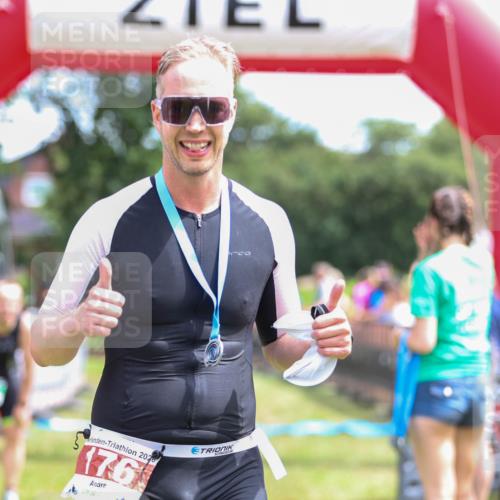 21.06.2026 - 29. Vierlanden-Triathlon Andreas Tolksdorf http://msf.ph/oto/9920887 21.06.2026 13:21:34 Ziel  meine-sportfotos.de