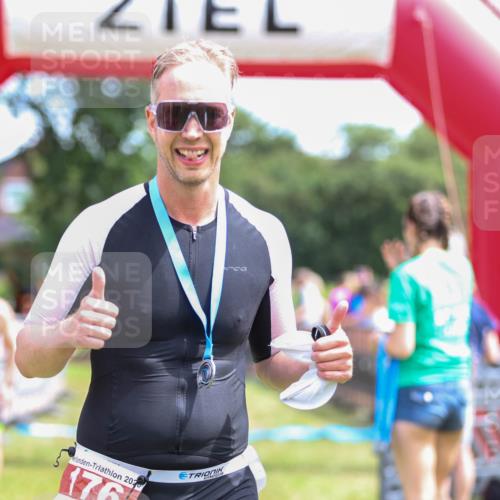 21.06.2026 - 29. Vierlanden-Triathlon Andreas Tolksdorf http://msf.ph/oto/9920889 21.06.2026 13:21:34 Ziel  meine-sportfotos.de