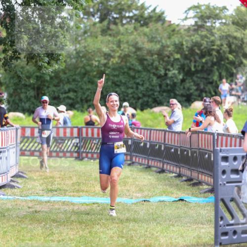 21.06.2026 - 29. Vierlanden-Triathlon Andreas Tolksdorf http://msf.ph/oto/9920895 21.06.2026 13:22:02 Ziel 195, 740, 984 meine-sportfotos.de