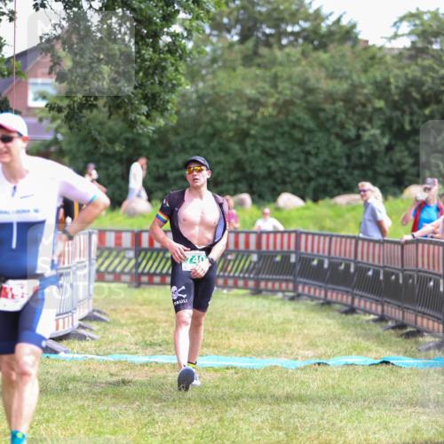 21.06.2026 - 29. Vierlanden-Triathlon Andreas Tolksdorf http://msf.ph/oto/9920922 21.06.2026 13:22:12 Ziel 740, 1014 meine-sportfotos.de