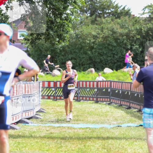 21.06.2026 - 29. Vierlanden-Triathlon Andreas Tolksdorf http://msf.ph/oto/9920926 21.06.2026 13:22:20 Ziel 293, 779, 1014 meine-sportfotos.de