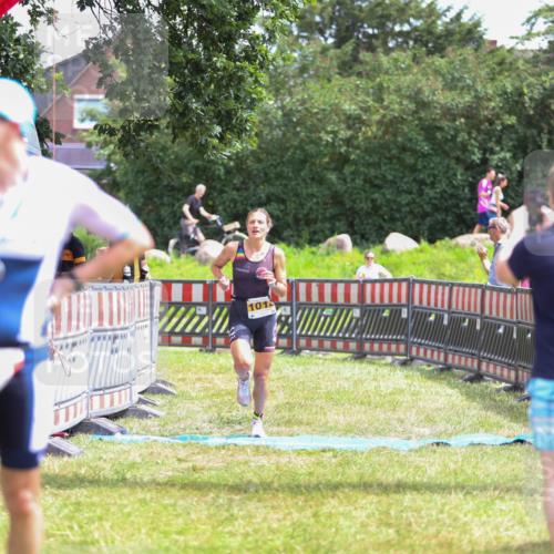 21.06.2026 - 29. Vierlanden-Triathlon Andreas Tolksdorf http://msf.ph/oto/9920931 21.06.2026 13:22:20 Ziel 293, 779, 1014 meine-sportfotos.de