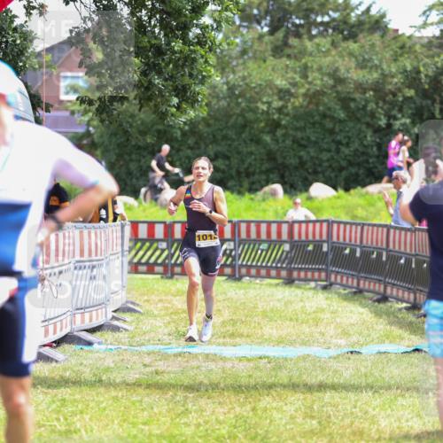 21.06.2026 - 29. Vierlanden-Triathlon Andreas Tolksdorf http://msf.ph/oto/9920932 21.06.2026 13:22:20 Ziel 293, 779, 1014 meine-sportfotos.de