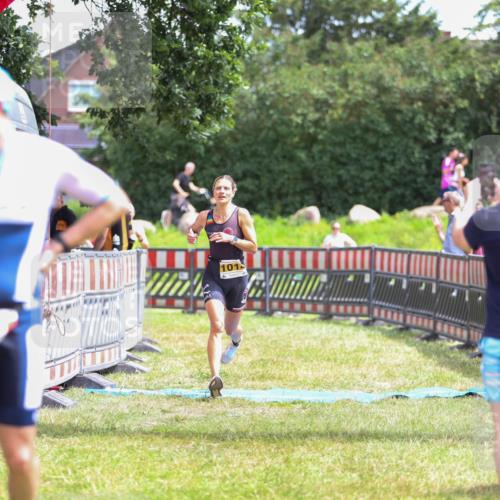 21.06.2026 - 29. Vierlanden-Triathlon Andreas Tolksdorf http://msf.ph/oto/9920933 21.06.2026 13:22:21 Ziel 293, 779, 1014 meine-sportfotos.de