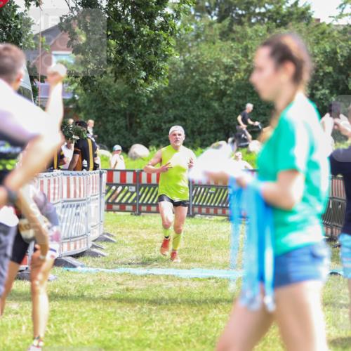21.06.2026 - 29. Vierlanden-Triathlon Andreas Tolksdorf http://msf.ph/oto/9920940 21.06.2026 13:22:24 Ziel 293, 779, 1014 meine-sportfotos.de