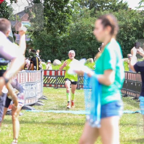 21.06.2026 - 29. Vierlanden-Triathlon Andreas Tolksdorf http://msf.ph/oto/9920941 21.06.2026 13:22:24 Ziel 293, 779, 1014 meine-sportfotos.de