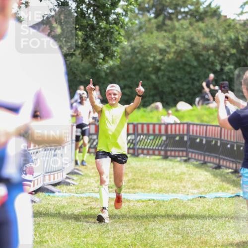 21.06.2026 - 29. Vierlanden-Triathlon Andreas Tolksdorf http://msf.ph/oto/9920945 21.06.2026 13:22:25 Ziel 293, 756, 779, 1014 meine-sportfotos.de