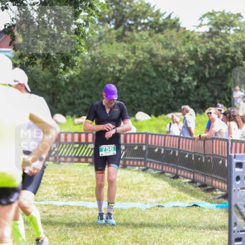 21.06.2026 - 29. Vierlanden-Triathlon Andreas Tolksdorf http://msf.ph/oto/9920955 21.06.2026 13:22:37 Ziel 756, 1017 meine-sportfotos.de