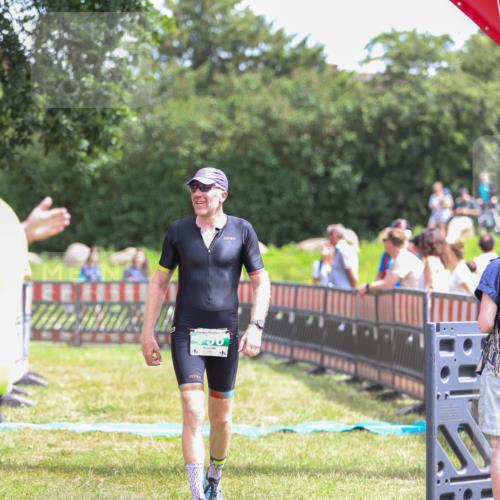 21.06.2026 - 29. Vierlanden-Triathlon Andreas Tolksdorf http://msf.ph/oto/9920957 21.06.2026 13:22:39 Ziel 756, 1017 meine-sportfotos.de