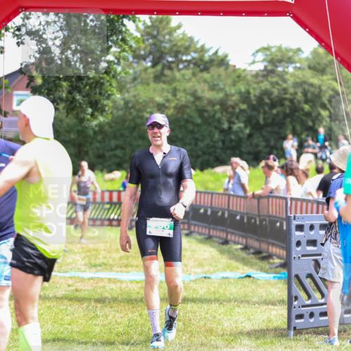 21.06.2026 - 29. Vierlanden-Triathlon Andreas Tolksdorf http://msf.ph/oto/9920963 21.06.2026 13:22:40 Ziel 756, 1017 meine-sportfotos.de