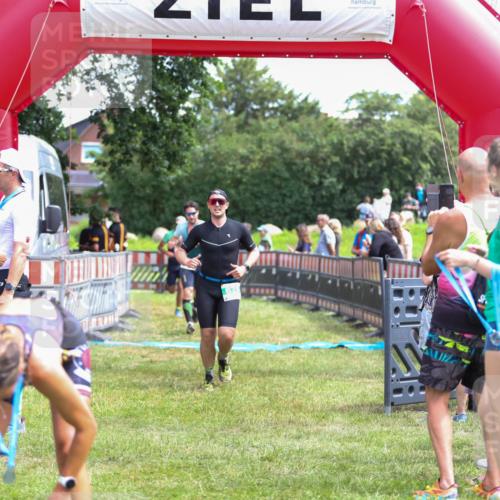 21.06.2026 - 29. Vierlanden-Triathlon Andreas Tolksdorf http://msf.ph/oto/9920996 21.06.2026 13:23:05 Ziel 39, 630, 675, 729 meine-sportfotos.de