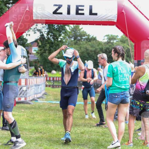 21.06.2026 - 29. Vierlanden-Triathlon Andreas Tolksdorf http://msf.ph/oto/9921015 21.06.2026 13:23:16 Ziel 39, 109 meine-sportfotos.de