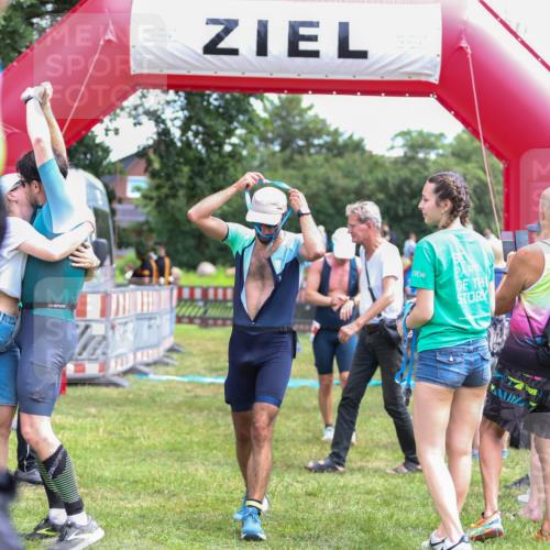 21.06.2026 - 29. Vierlanden-Triathlon Andreas Tolksdorf http://msf.ph/oto/9921018 21.06.2026 13:23:16 Ziel 39, 109 meine-sportfotos.de