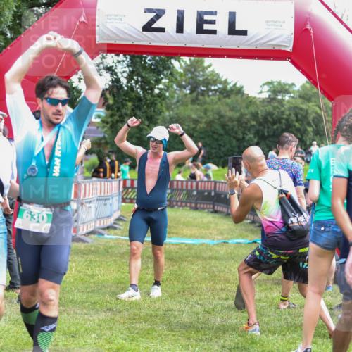 21.06.2026 - 29. Vierlanden-Triathlon Andreas Tolksdorf http://msf.ph/oto/9921023 21.06.2026 13:23:19 Ziel 109 meine-sportfotos.de