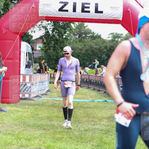 21.06.2026 - 29. Vierlanden-Triathlon Andreas Tolksdorf http://msf.ph/oto/9921025 21.06.2026 13:23:30 Ziel 109, 780 meine-sportfotos.de
