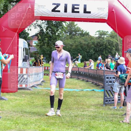 21.06.2026 - 29. Vierlanden-Triathlon Andreas Tolksdorf http://msf.ph/oto/9921031 21.06.2026 13:23:30 Ziel 109, 780 meine-sportfotos.de