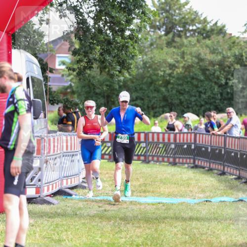 21.06.2026 - 29. Vierlanden-Triathlon Andreas Tolksdorf http://msf.ph/oto/9921043 21.06.2026 13:24:05 Ziel 633, 759, 1000 meine-sportfotos.de