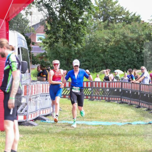 21.06.2026 - 29. Vierlanden-Triathlon Andreas Tolksdorf http://msf.ph/oto/9921045 21.06.2026 13:24:05 Ziel 633, 759, 1000 meine-sportfotos.de