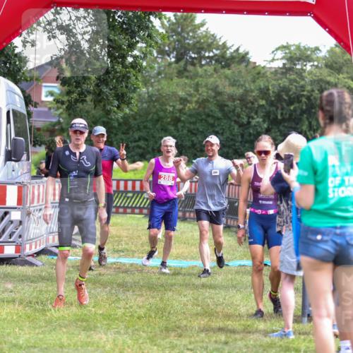 21.06.2026 - 29. Vierlanden-Triathlon Andreas Tolksdorf http://msf.ph/oto/9921098 21.06.2026 13:24:21 Ziel 288, 628, 633, 680, 777, 983, 985 meine-sportfotos.de