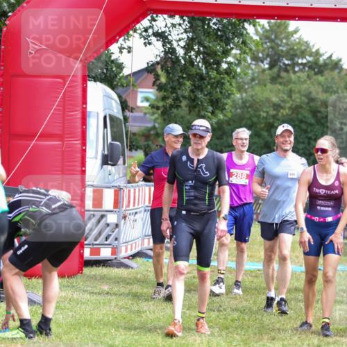 21.06.2026 - 29. Vierlanden-Triathlon Andreas Tolksdorf http://msf.ph/oto/9921113 21.06.2026 13:24:23 Ziel 288, 628, 643, 652, 680, 777, 985 meine-sportfotos.de