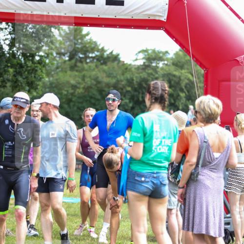 21.06.2026 - 29. Vierlanden-Triathlon Andreas Tolksdorf http://msf.ph/oto/9921118 21.06.2026 13:24:25 Ziel 288, 628, 643, 652, 680, 985 meine-sportfotos.de