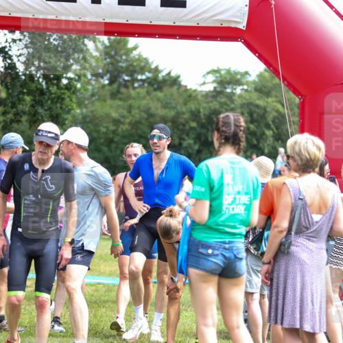 21.06.2026 - 29. Vierlanden-Triathlon Andreas Tolksdorf http://msf.ph/oto/9921122 21.06.2026 13:24:25 Ziel 288, 628, 643, 652, 680, 985 meine-sportfotos.de