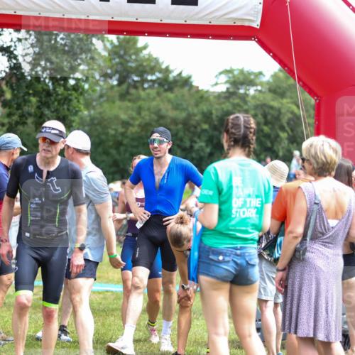 21.06.2026 - 29. Vierlanden-Triathlon Andreas Tolksdorf http://msf.ph/oto/9921125 21.06.2026 13:24:25 Ziel 288, 628, 643, 652, 680, 985 meine-sportfotos.de