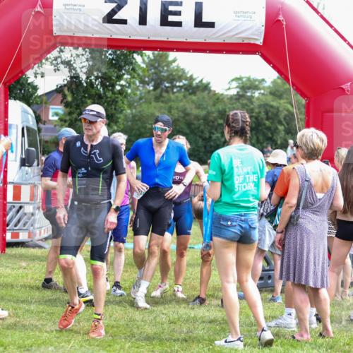 21.06.2026 - 29. Vierlanden-Triathlon Andreas Tolksdorf http://msf.ph/oto/9921127 21.06.2026 13:24:26 Ziel 288, 628, 643, 652, 680, 985 meine-sportfotos.de