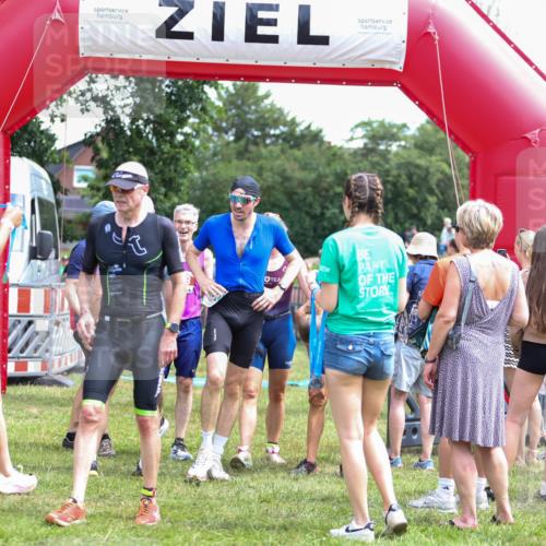 21.06.2026 - 29. Vierlanden-Triathlon Andreas Tolksdorf http://msf.ph/oto/9921131 21.06.2026 13:24:26 Ziel 288, 628, 643, 652, 680, 985 meine-sportfotos.de