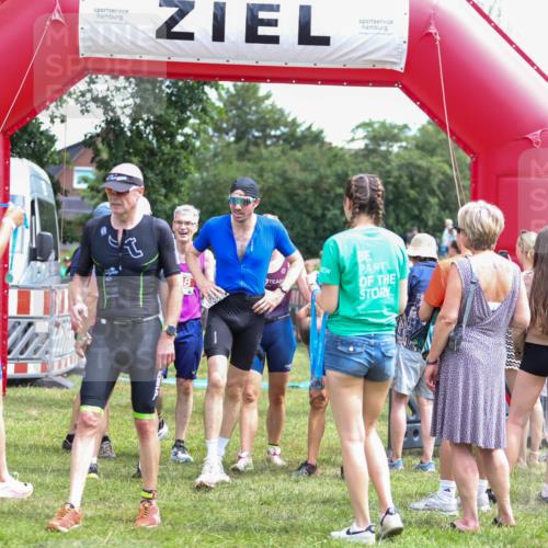 21.06.2026 - 29. Vierlanden-Triathlon Andreas Tolksdorf http://msf.ph/oto/9921132 21.06.2026 13:24:26 Ziel 288, 628, 643, 652, 680, 985 meine-sportfotos.de