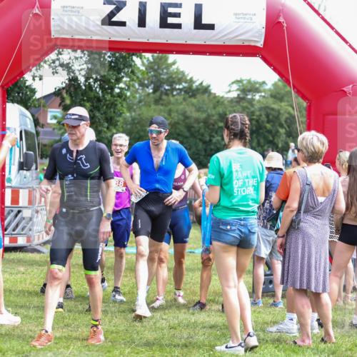 21.06.2026 - 29. Vierlanden-Triathlon Andreas Tolksdorf http://msf.ph/oto/9921133 21.06.2026 13:24:26 Ziel 288, 628, 643, 652, 680, 985 meine-sportfotos.de