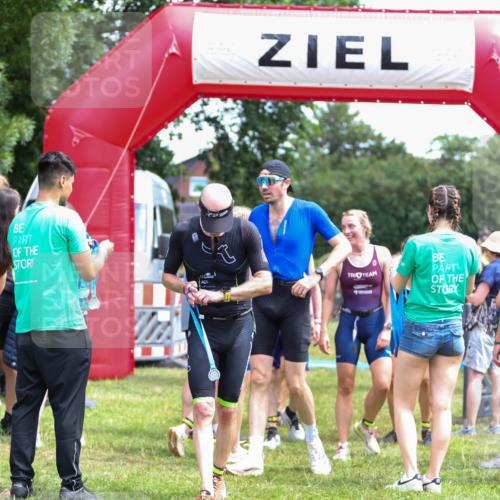 21.06.2026 - 29. Vierlanden-Triathlon Andreas Tolksdorf http://msf.ph/oto/9921135 21.06.2026 13:24:28 Ziel 628, 643, 652, 985 meine-sportfotos.de