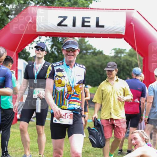 21.06.2026 - 29. Vierlanden-Triathlon Andreas Tolksdorf http://msf.ph/oto/9921151 21.06.2026 13:25:14 Ziel 994 meine-sportfotos.de