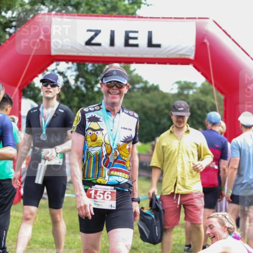 21.06.2026 - 29. Vierlanden-Triathlon Andreas Tolksdorf http://msf.ph/oto/9921153 21.06.2026 13:25:14 Ziel 994 meine-sportfotos.de