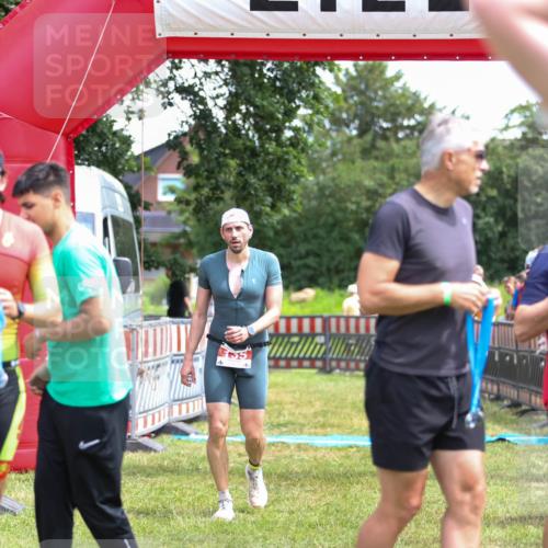 21.06.2026 - 29. Vierlanden-Triathlon Andreas Tolksdorf http://msf.ph/oto/9921199 21.06.2026 13:26:22 Ziel 135 meine-sportfotos.de