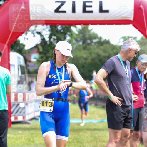 21.06.2026 - 29. Vierlanden-Triathlon Andreas Tolksdorf http://msf.ph/oto/9921214 21.06.2026 13:26:52 Ziel 242, 992 meine-sportfotos.de