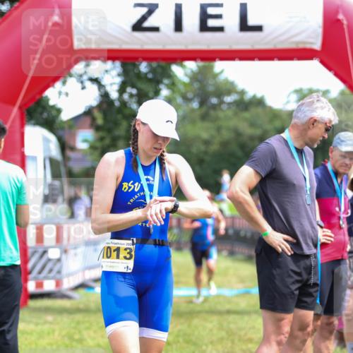 21.06.2026 - 29. Vierlanden-Triathlon Andreas Tolksdorf http://msf.ph/oto/9921216 21.06.2026 13:26:52 Ziel 242, 992 meine-sportfotos.de