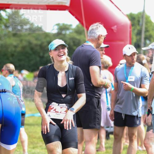 21.06.2026 - 29. Vierlanden-Triathlon Andreas Tolksdorf http://msf.ph/oto/9921218 21.06.2026 13:27:05 Ziel 242 meine-sportfotos.de
