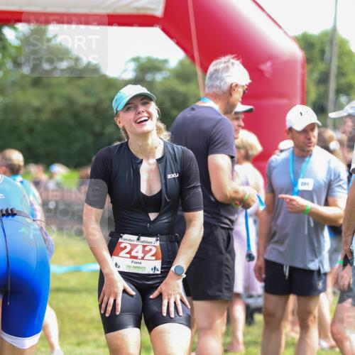 21.06.2026 - 29. Vierlanden-Triathlon Andreas Tolksdorf http://msf.ph/oto/9921220 21.06.2026 13:27:05 Ziel 242 meine-sportfotos.de