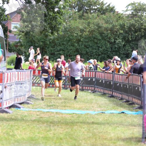 21.06.2026 - 29. Vierlanden-Triathlon Andreas Tolksdorf http://msf.ph/oto/9921229 21.06.2026 13:27:41 Ziel 727, 990, 995, 1015 meine-sportfotos.de