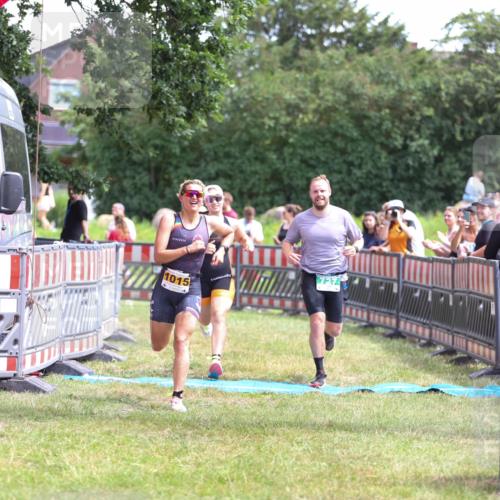 21.06.2026 - 29. Vierlanden-Triathlon Andreas Tolksdorf http://msf.ph/oto/9921236 21.06.2026 13:27:43 Ziel 727, 990, 995, 1015 meine-sportfotos.de