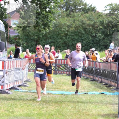 21.06.2026 - 29. Vierlanden-Triathlon Andreas Tolksdorf http://msf.ph/oto/9921240 21.06.2026 13:27:43 Ziel 727, 990, 995, 1015 meine-sportfotos.de
