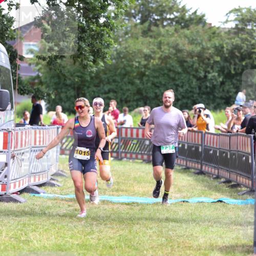 21.06.2026 - 29. Vierlanden-Triathlon Andreas Tolksdorf http://msf.ph/oto/9921241 21.06.2026 13:27:43 Ziel 727, 990, 995, 1015 meine-sportfotos.de