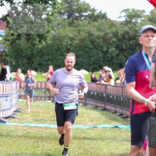 21.06.2026 - 29. Vierlanden-Triathlon Andreas Tolksdorf http://msf.ph/oto/9921247 21.06.2026 13:27:46 Ziel 727, 990, 995, 1015 meine-sportfotos.de